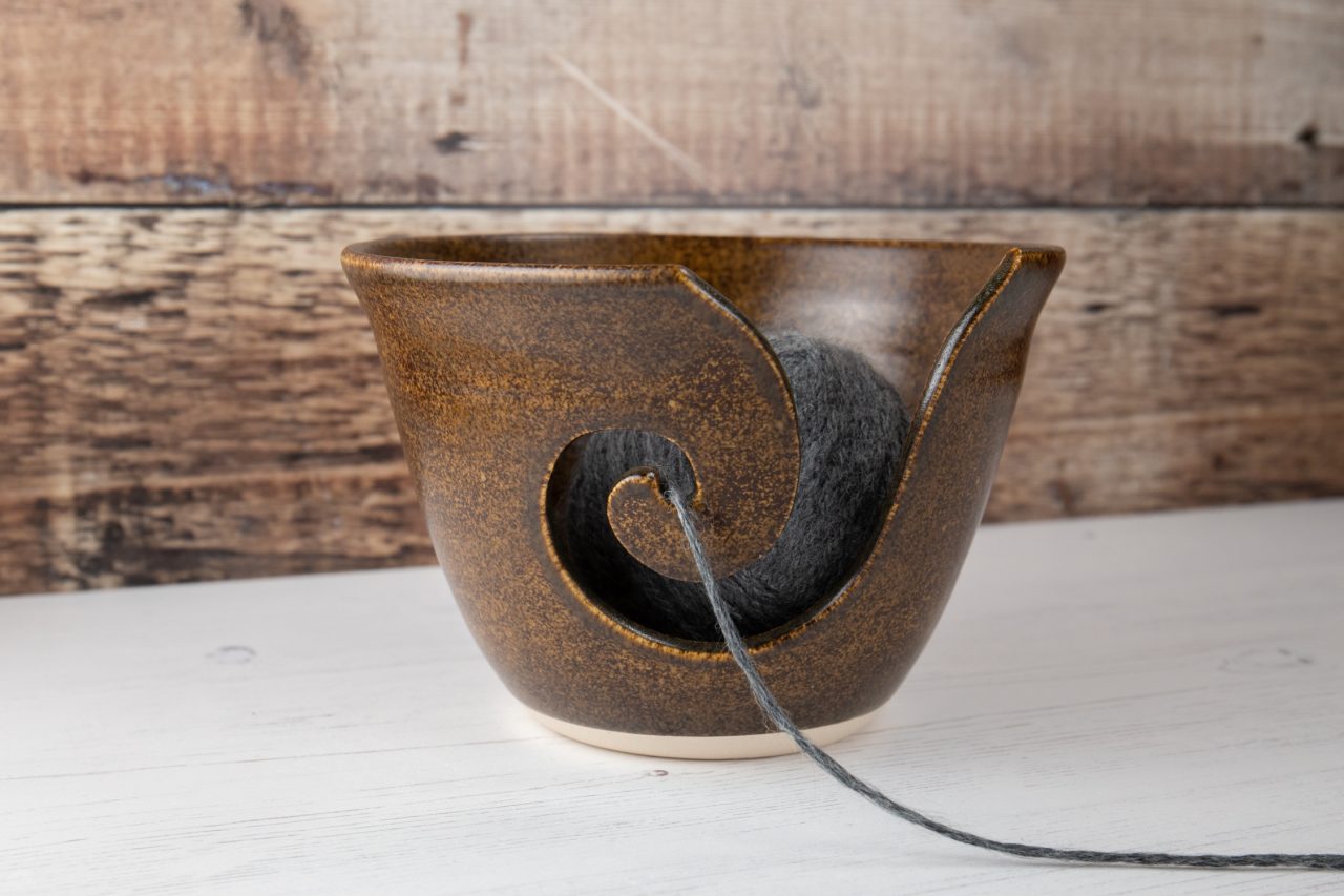 Yarn Bowl - Brown Knitting Bowl - Medium Wool Bowl