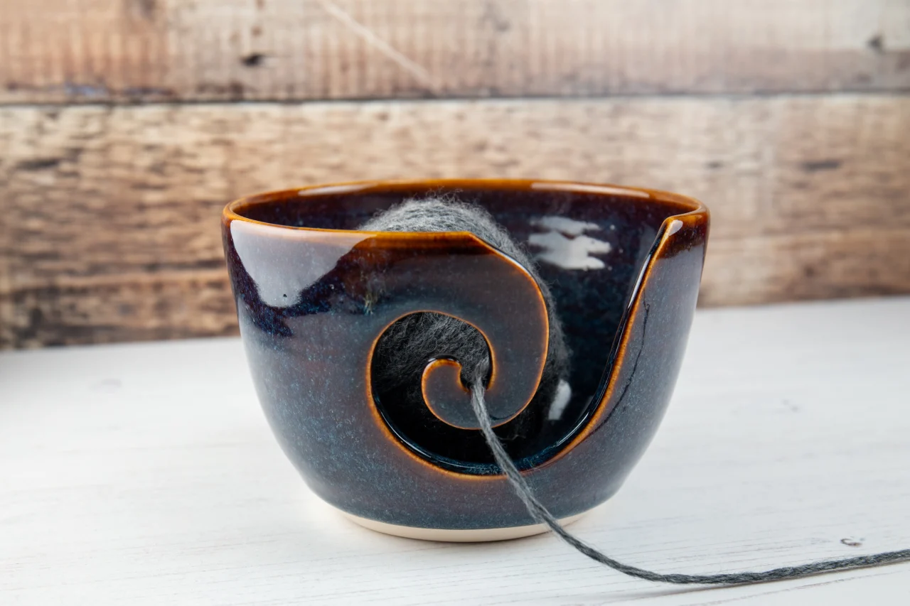 Yarn Bowl - Blue Amber