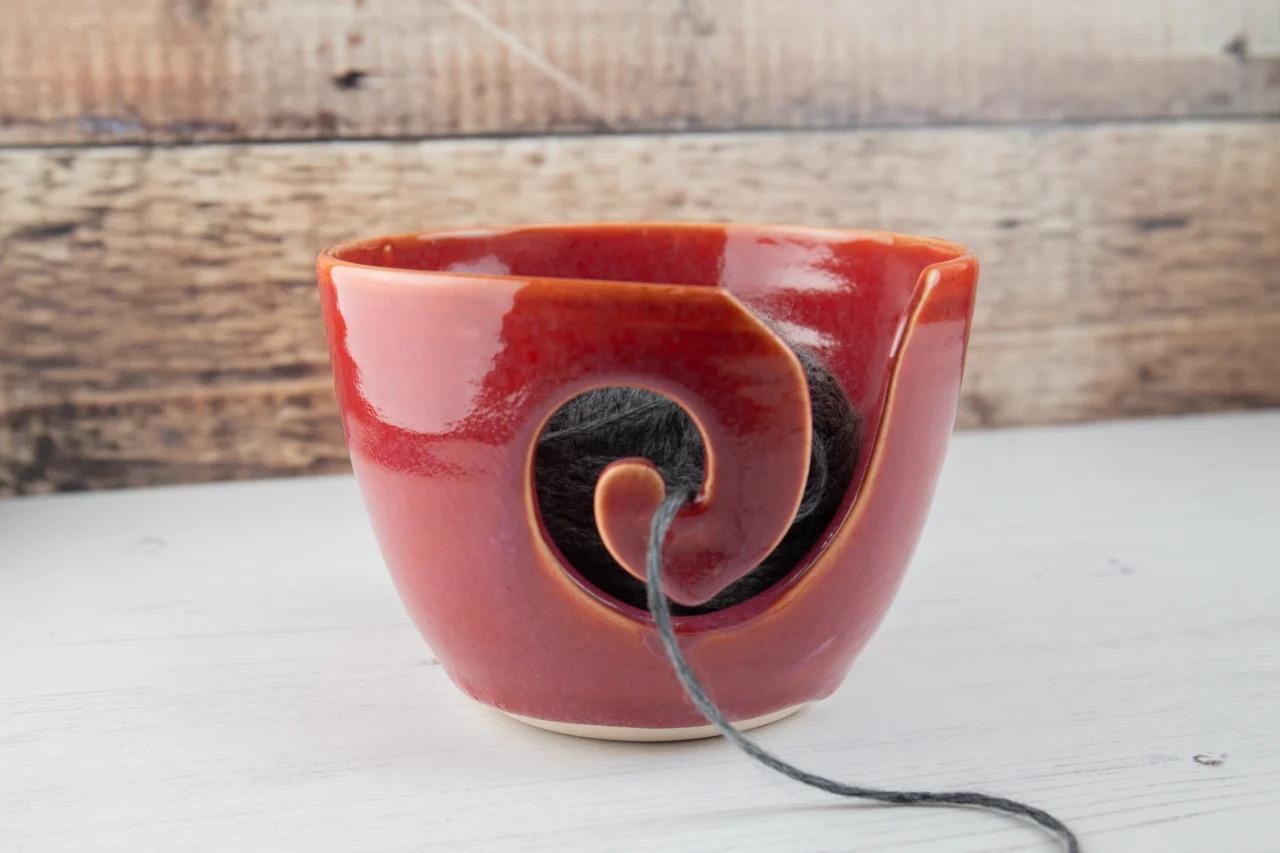 Yarn Bowl - Deep Pink Grapefruit